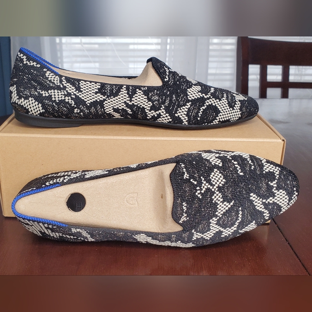 ROTHY'S THE ALMOND LOAFER BLACK CHANTILLY - Picture 2 of 9